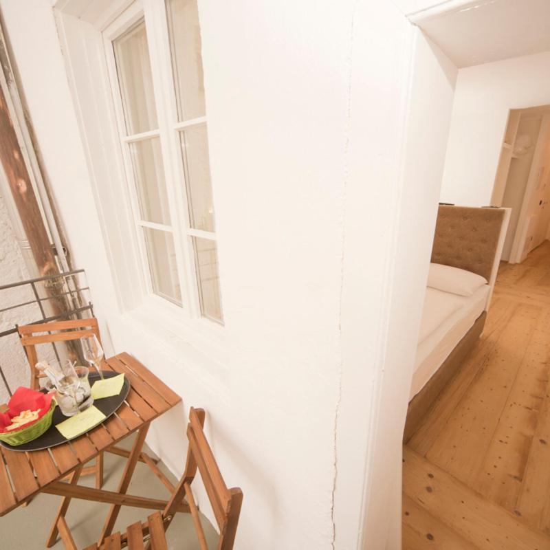 Sir Thomas Bed And More Bozen Exterior foto
