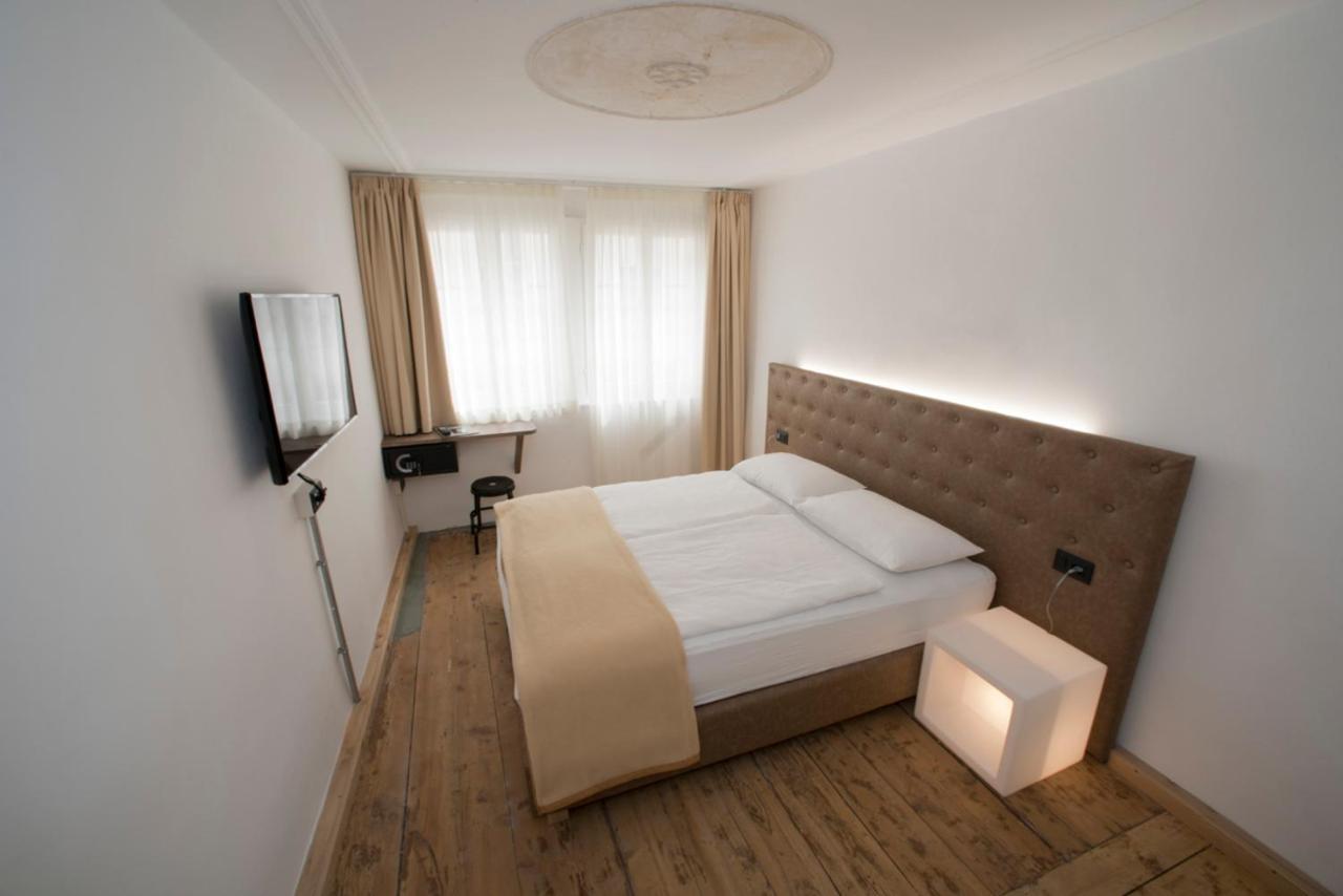 Sir Thomas Bed And More Bozen Exterior foto